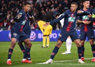 欧冠赛程吃紧，里尔国际比赛日队长鼓劲，信心回归，赛季目标并未改变的简单介绍-沙巴体育